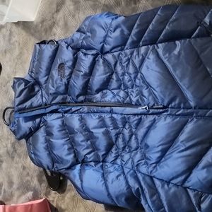 North face vest small